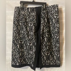 Worthington Black & White Floral Lace Overlay Zip Side Pencil Skirt